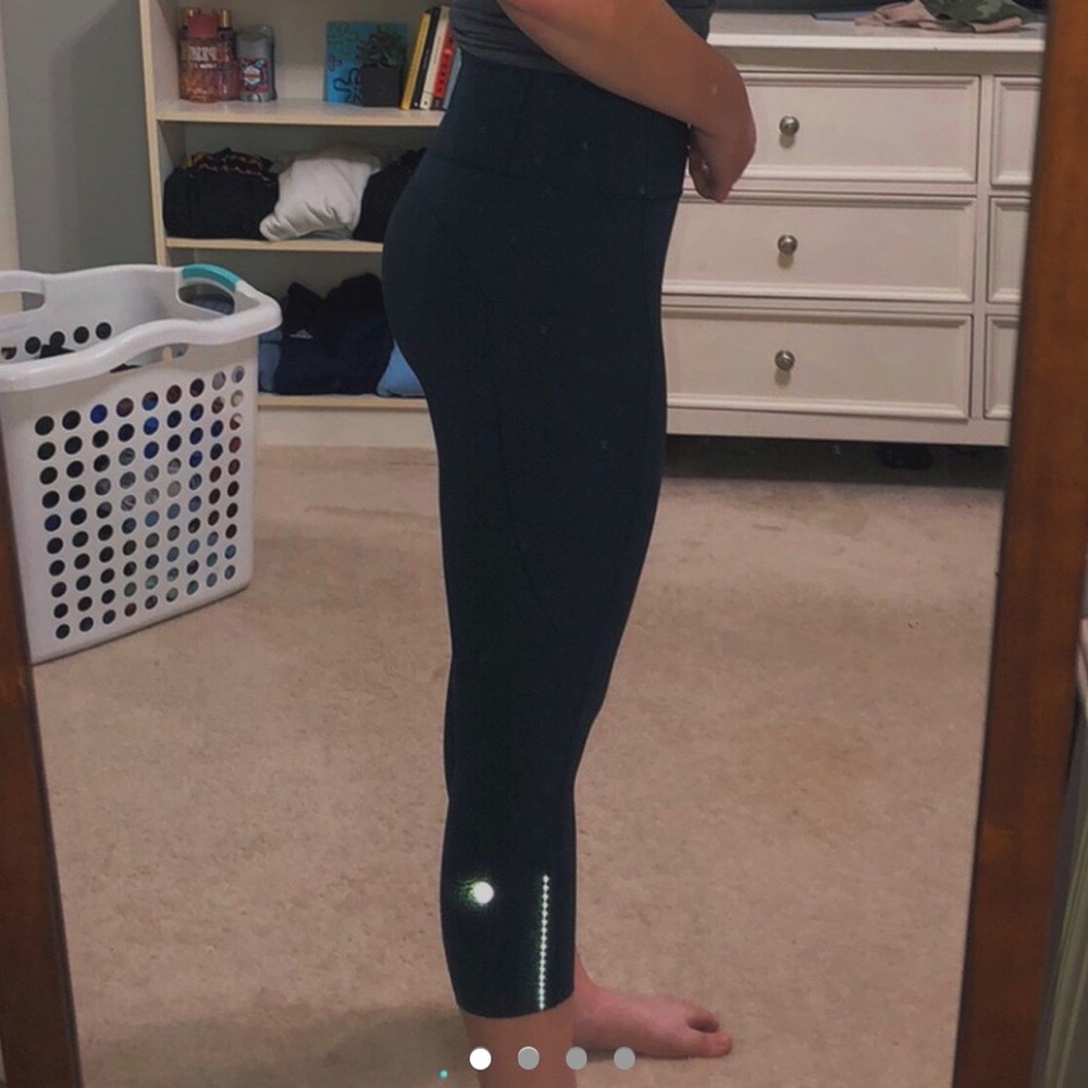 turquoise lululemon cropped leggings
